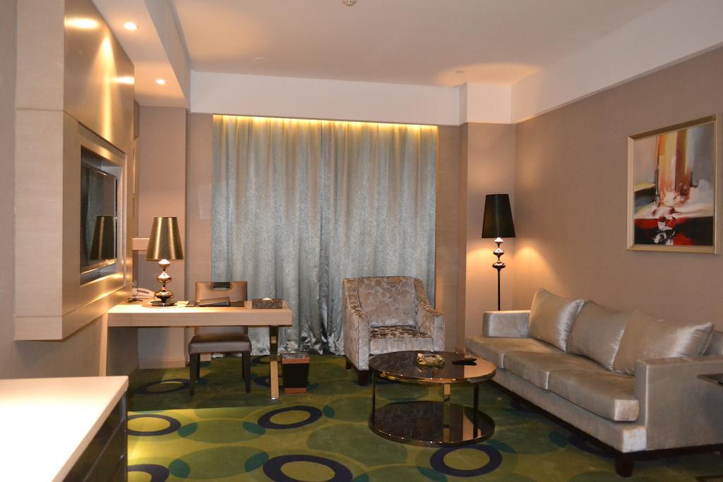Angel Garden Hotel Χοχότ Δωμάτιο φωτογραφία